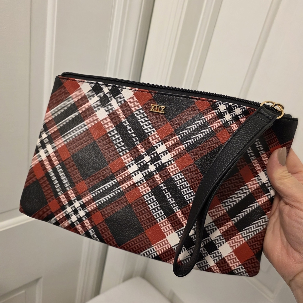 Black, Red, & White Large Wristlet Zip Close - Picture 6 of 9